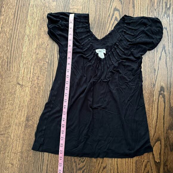 Topin Black V Neck Textured Blouse - Medium - Picture 5 of 7